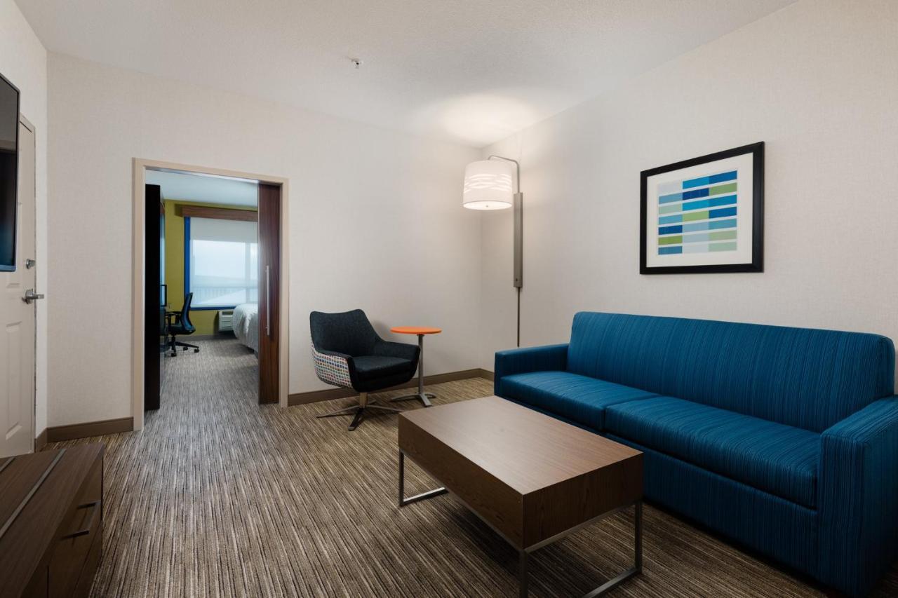 Holiday Inn Express Grande Prairie By Ihg Exterior foto
