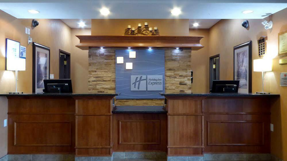 Holiday Inn Express Grande Prairie By Ihg Exterior foto
