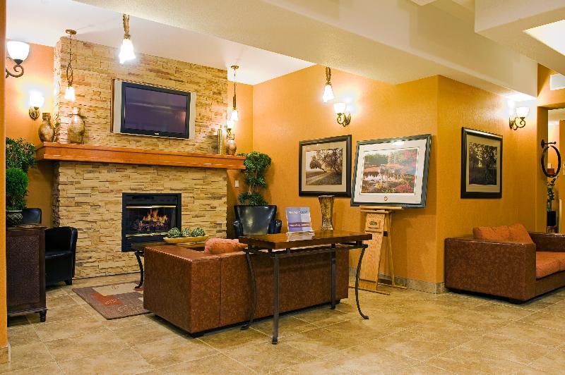 Holiday Inn Express Grande Prairie By Ihg Exterior foto